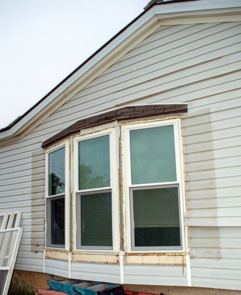 Bay Window Replacement in Palestine